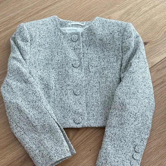 Aritzia Mini Jacket - Picture 1 of 2